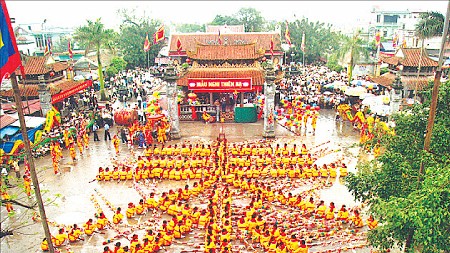 Bảo tồn giá trị văn hóa Việt Nam trong lễ hội truyền thống - ảnh 2